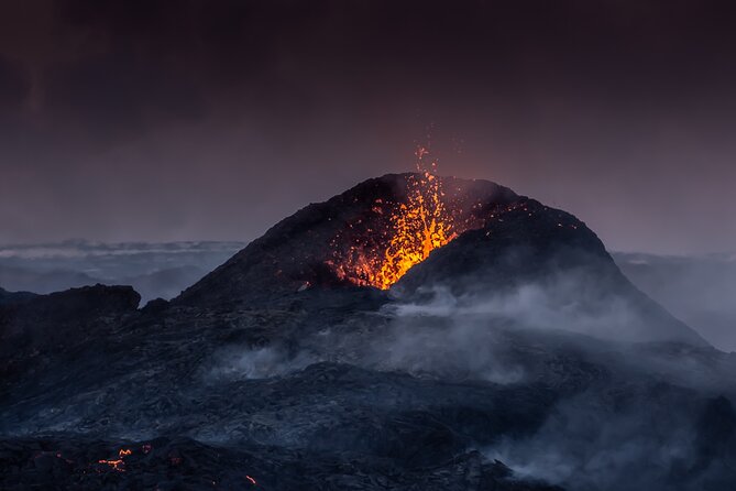 Private Hire Adventure Guide & Vehicle - South Coast, Volcanic Areas, and Longer Days