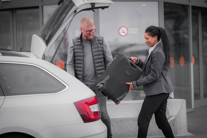 Private Keflavik Airport/Reykjavik Harbour Transfers - Arriving at Your Reykjavik Hotel or Harbour