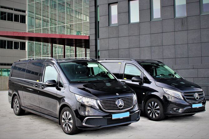 Private Keflavik Airport Transfer (One Way) - Leaving Keflavik Airport without the usual airport scramble
