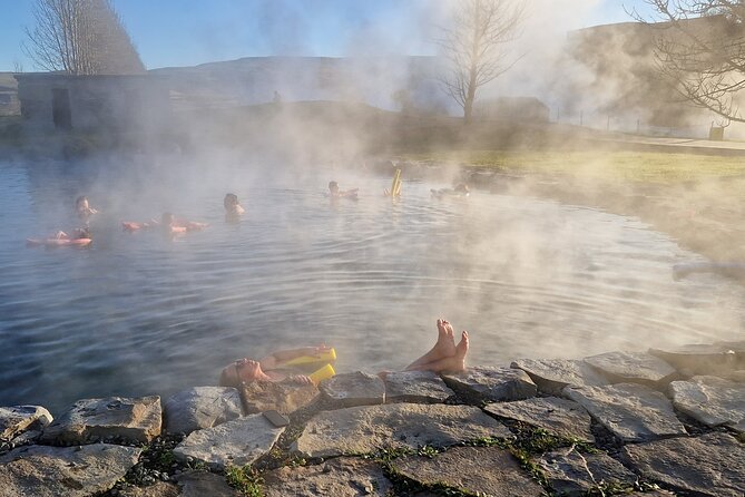 Private Northern Lights Adventure With Secret Lagoon and Dinner - Two hours at Gamla Laugin