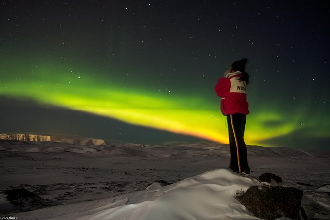 Private Northern lights with photographs - Thor adds explanation to the search