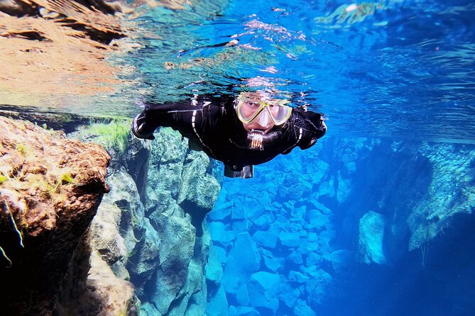 Private Silfra Snorkeling 6 p. group - Meet on Location - with Underwater Photos - Underwater photos make the cold worth remembering