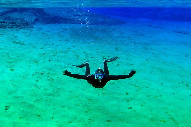 Private Silfra Snorkeling 6 p. group - Meet on Location - with Underwater Photos - Who will get the most from this experience
