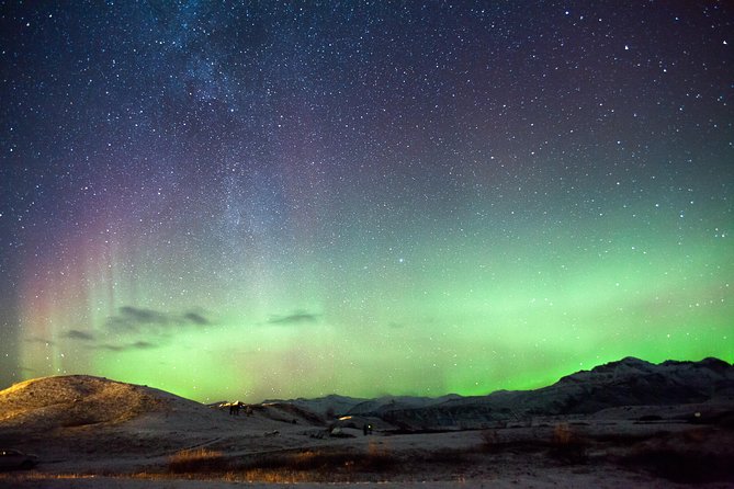 Private Super Jeep Northern lights hunt from Reykjavik - Waiting in the Icelandic cold