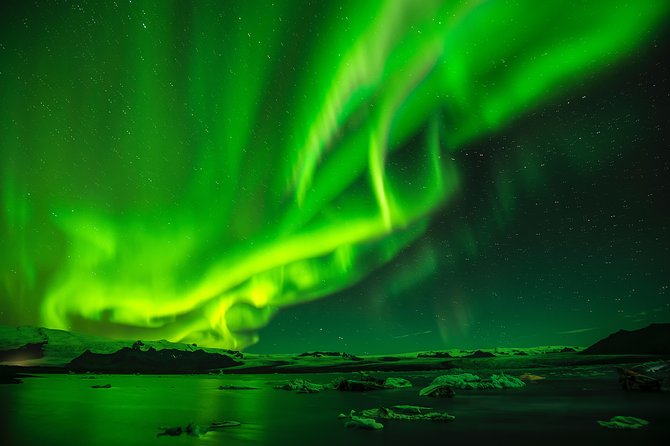 Private Super Jeep Northern lights hunt from Reykjavik - Who gets the most value from the private format