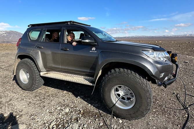 Private Superjeep Tour to Golden Circle & Langjökull Glacier - What the private format changes