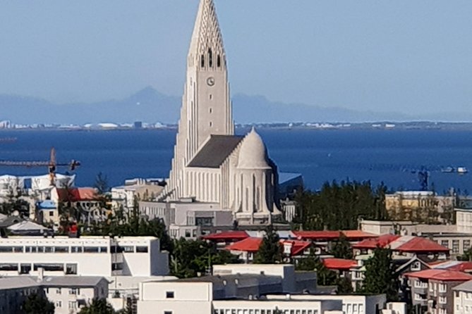 Puffin Travel choice - We decide where to go. Do it like locals - A 9:30 Start From Reykjavik