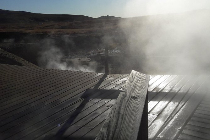 Reykjanes peninsula- Geopark and much more. Private tour - Kleifarvatn Lake: the route’s strongest scenic stop