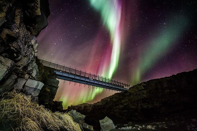 Reykjanes Peninsula Tour - Standing between North America and Europe