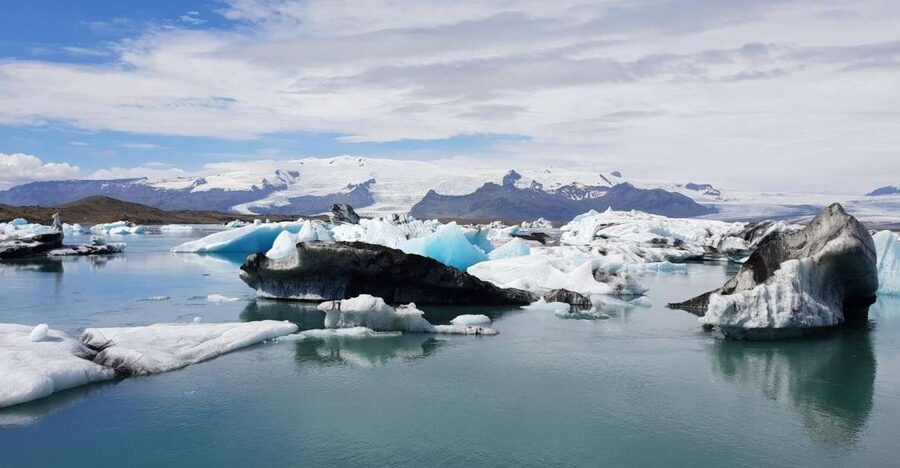Reykjavík: 2-Day Tour with Icebergs, Glaciers & Waterfalls - Key points before you book