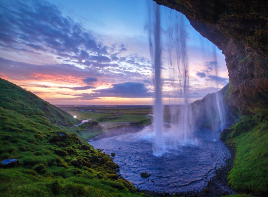 Reykjavík: 2-Day Tour with Icebergs, Glaciers & Waterfalls - Jökulsárlón and Diamond Beach