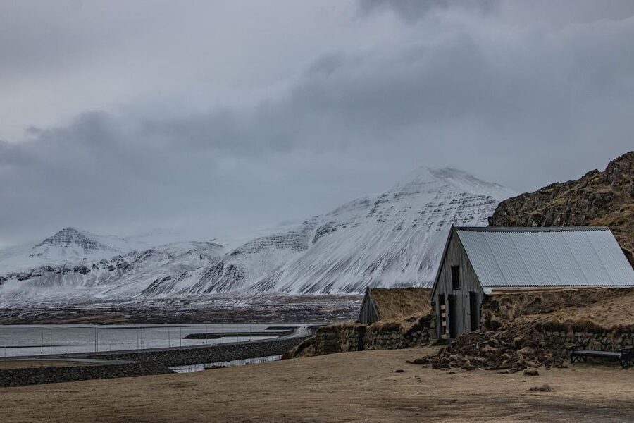 Reykjavik: 2-Day West Tour with Snæfellsnes & Silver Circle - Choosing between Vidgelmir Cave and Canyon Baths