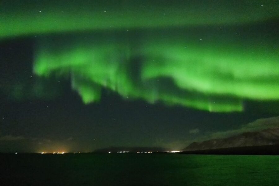 Reykjavik: 2-Hour Northern Lights by Boat with Backup Plan - What the two-hour aurora search feels like