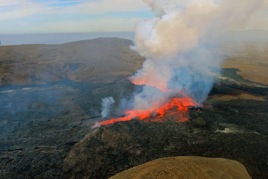 Reykjavik: 45-Minute Volcano Sightseeing Helicopter Tour - Weather, safety, and cancellations