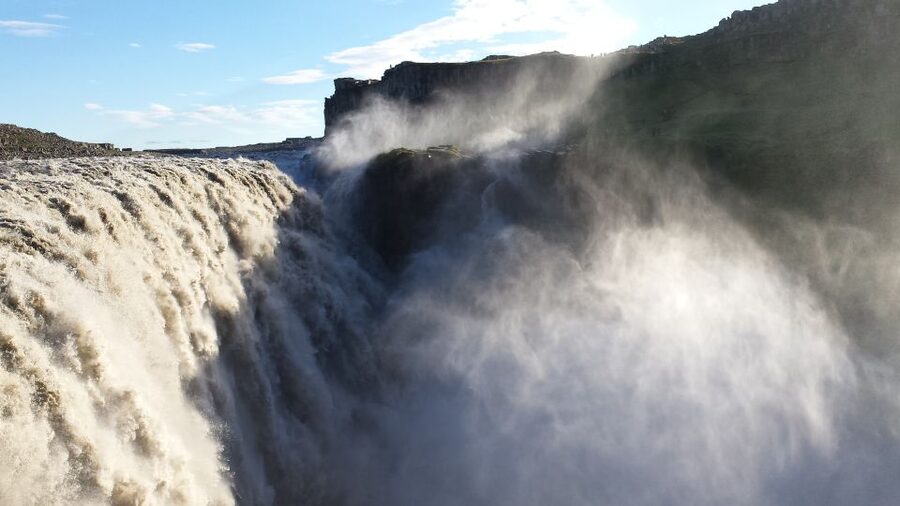 Reykjavik: 8-Day Small Group Circle of Iceland Tour - What $3,176 buys you on the Ring Road