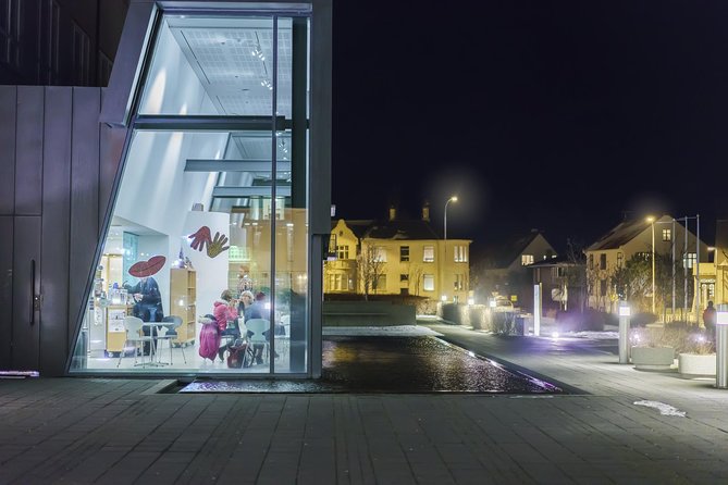 Reykjavik City Card 24-hour - The National Museum supplies the broader story