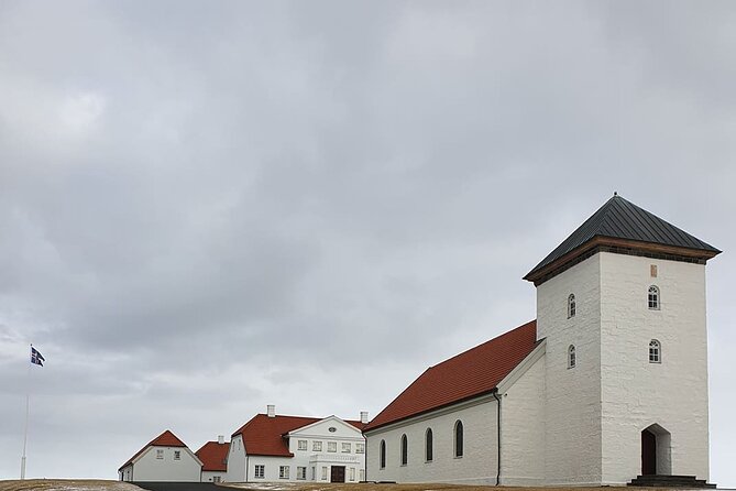 Reykjavik City Private Tour - Hofdi House and a Cold War Turning Point