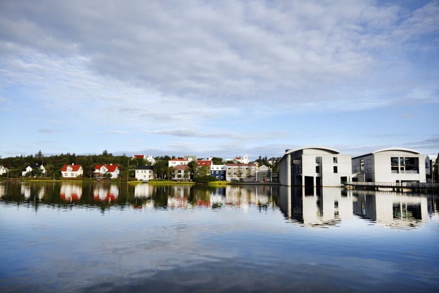 Reykjavik City Walking Tour - Harpa and Sólfar finish the route with big views
