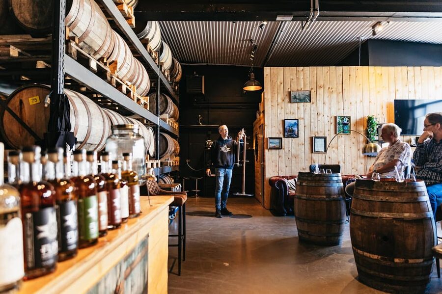 Reykjavik: Eimverk Distillery Guided Tour with Tasting - Flóki whiskey, Vor gin, and Víti Brennivín