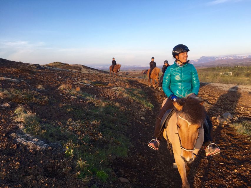 Reykjavik: Evening Sleipnir Horse Riding Tour with Pickup - What $202 gets you