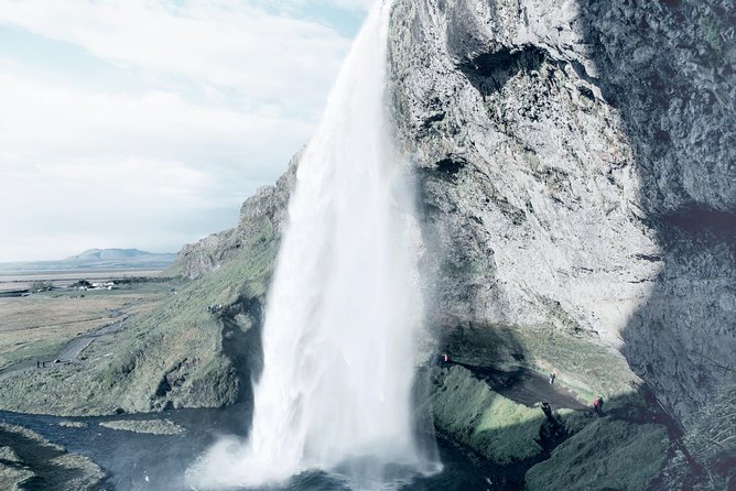Reykjavik: Glacier Lagoon Boat Ride & South Coast Full Day Tour - Seljalandsfoss can be magical, but timing matters