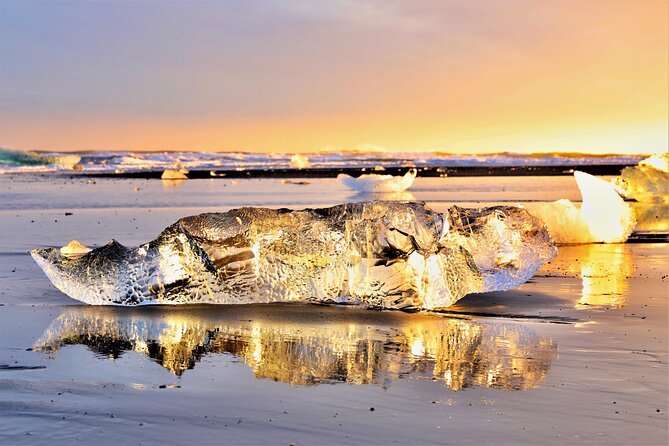 Reykjavik: Glacier Lagoon, Diamond Beach & South Coast Day Tour - The essential facts at a glance