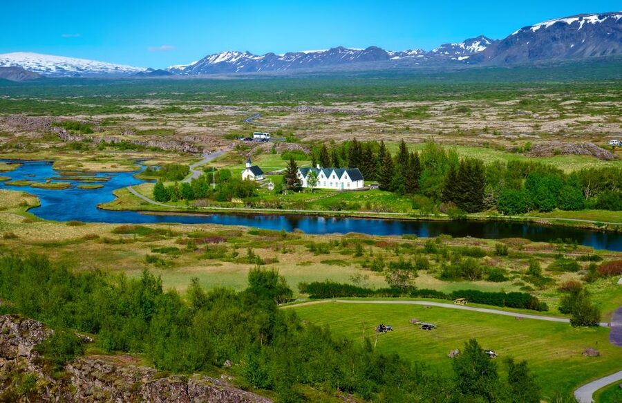 Reykjavik: Golden Circle Day Trip with Blue Lagoon Transfer - The guides make the difference