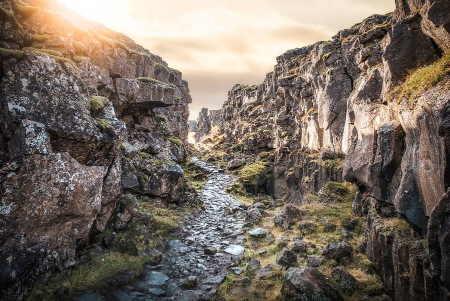 Reykjavik: Golden Circle Full-Day Tour with Kerid Crater - Gullfoss brings the spray and drama