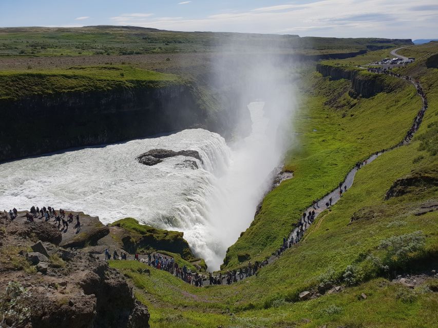 Reykjavik: Golden Circle, Kerid Crater, & Blue Lagoon Tour - Lunch and the practical rhythm of the day