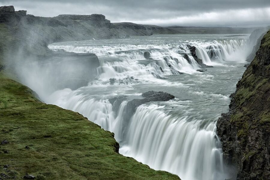 Reykjavik: Golden Circle & Northern Lights 4x4 Tour - After dark, the hunt begins