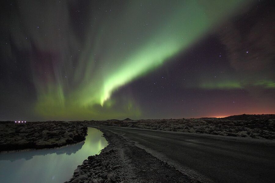 Reykjavik: Golden Circle & Northern Lights 4x4 Tour - Adam’s guiding style and the small-group difference