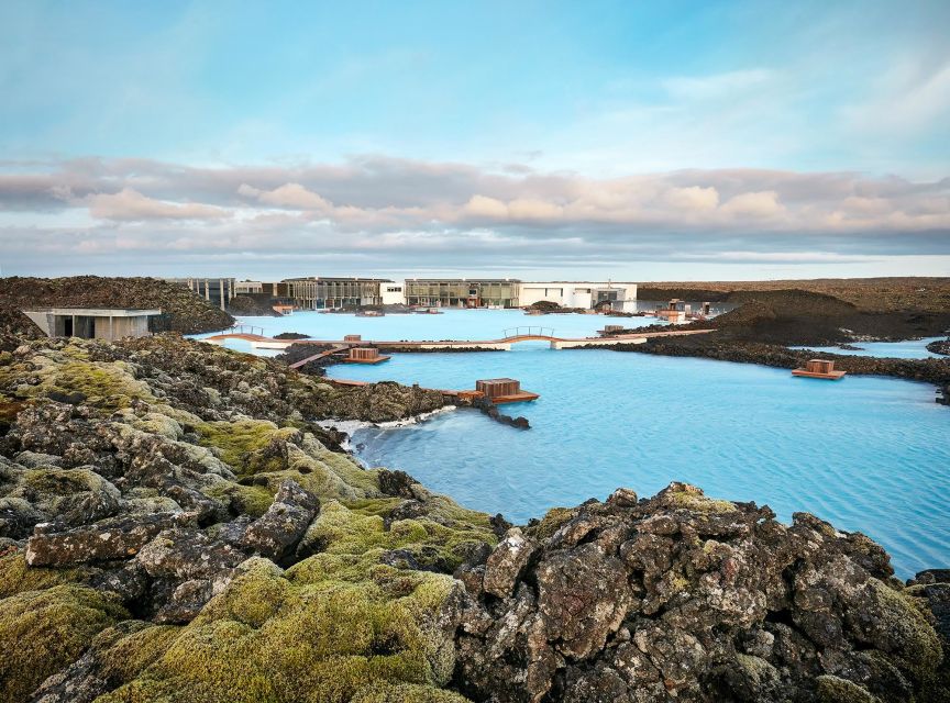 Reykjavik: Golden Circle Tour with Blue Lagoon Visit & Entry - The Reykjavik break and the switch toward the lagoon