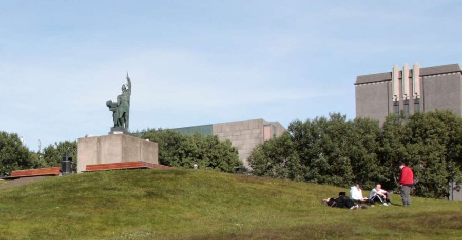 Reykjavik: Guided City Walking Tour - Key points to know before booking