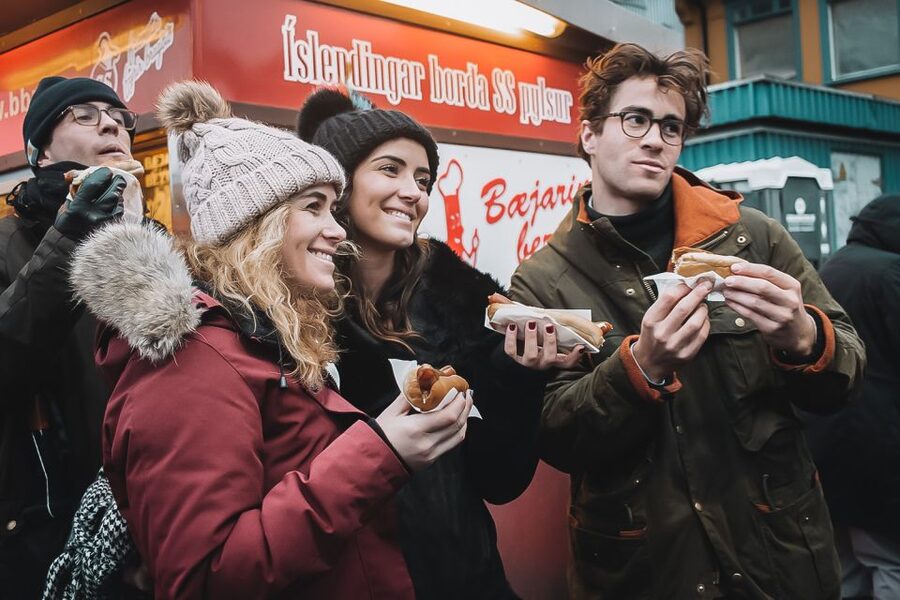 Reykjavik: Guided Foodie Walking Tour with 6 Tastings - Why a food walk is a smart first look at Reykjavík
