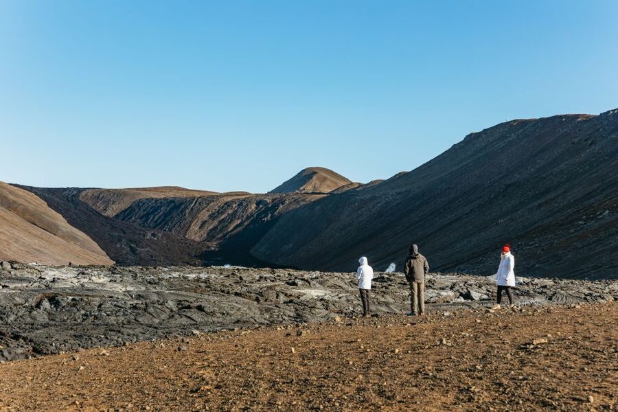 Reykjavik: Guided Tour to Volcano and Reykjanes Geopark - What the bus ride adds to the day