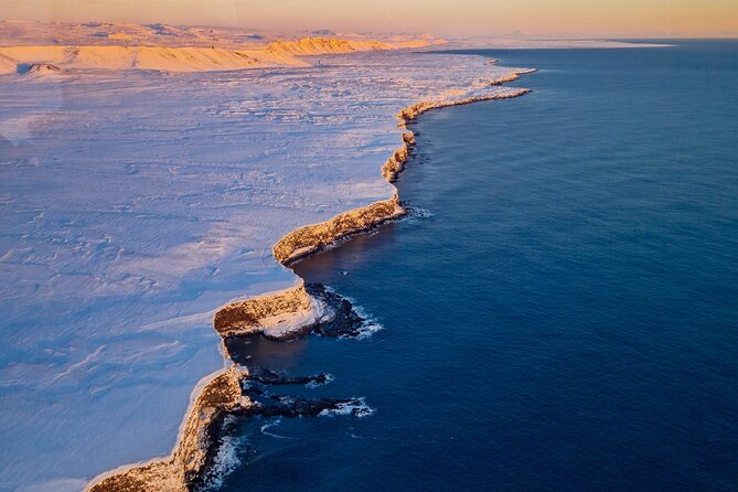Reykjavik Helicopter Private Tour of Volcanoes - Reading the 2021 to 2023 eruption sites from above