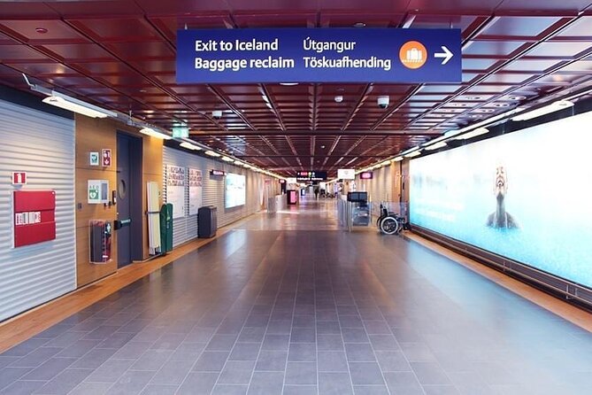 Reykjavik Iceland: Private Transfer to/from Keflavik Airport KEF - Why private service can beat the airport bus