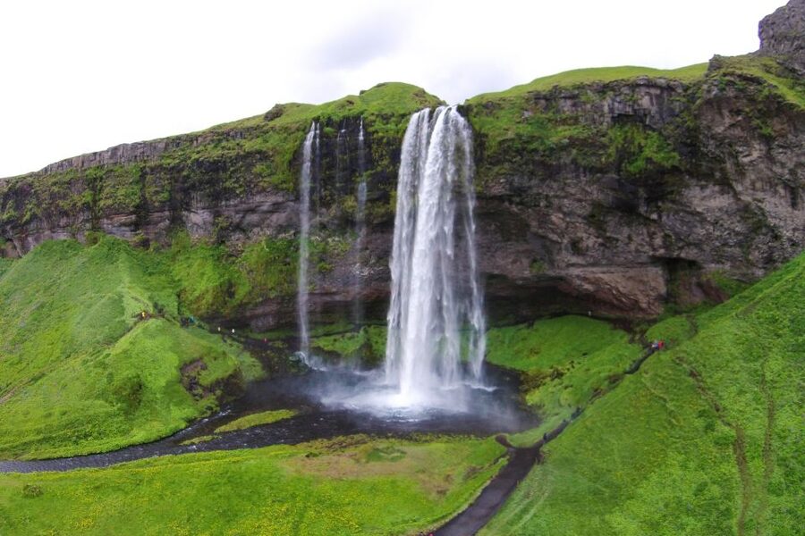 Reykjavik: Iceland South Coast & Glacier Snowmobile Tour - Skógafoss, Iceland’s powerful curtain of water