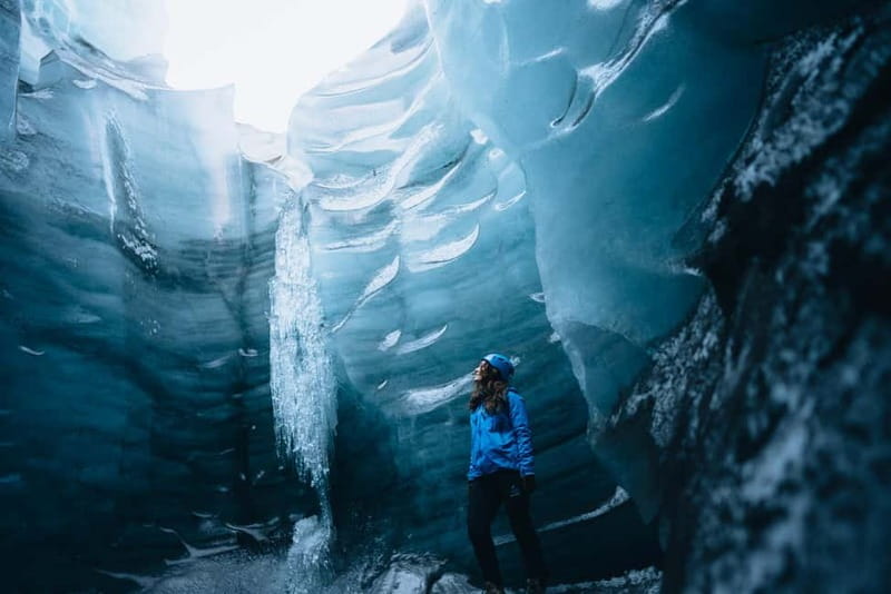 Reykjavik: Katla Ice Cave & South Coast Waterfalls Tour - Returning through Vík and toward Seljalandsfoss