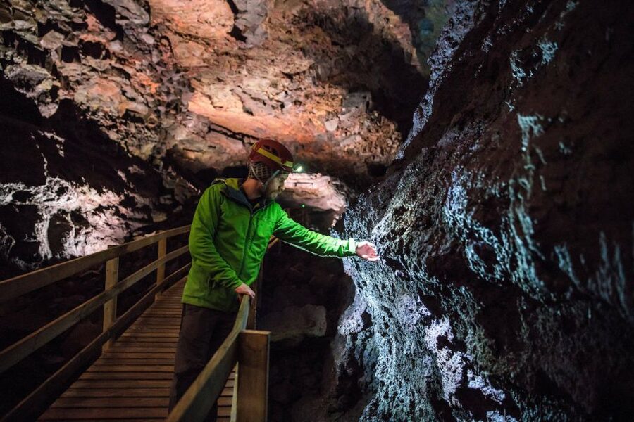 Reykjavik: Lava Cave, Hot Springs, and Waterfalls Tour - Guides, group size, and the feel of the day