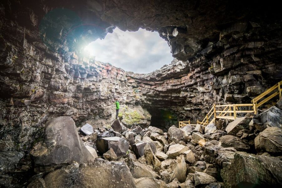 Reykjavik: Lava Cave, Hot Springs, and Waterfalls Tour - Reykholt and Snorralaug: Iceland beyond scenery