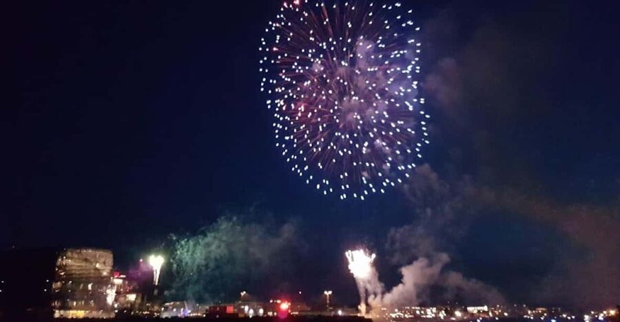 Reykjavík: New Year's Eve Northern Lights Yacht Cruise - Key points to know before booking