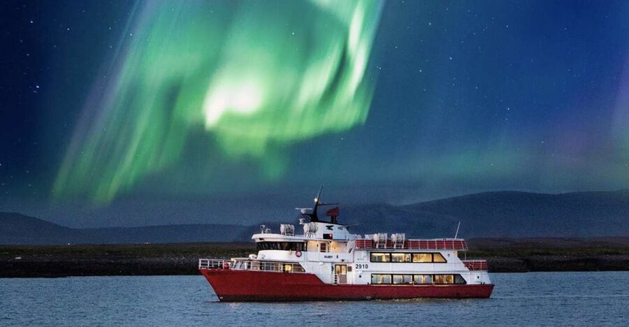Reykjavík: Northern Lights Cruise - Leaving Reykjavík’s Old Harbour after dark