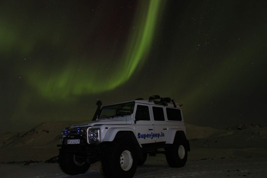 Reykjavik: Northern Lights Experience by Superjeep - How much does the superjeep add?