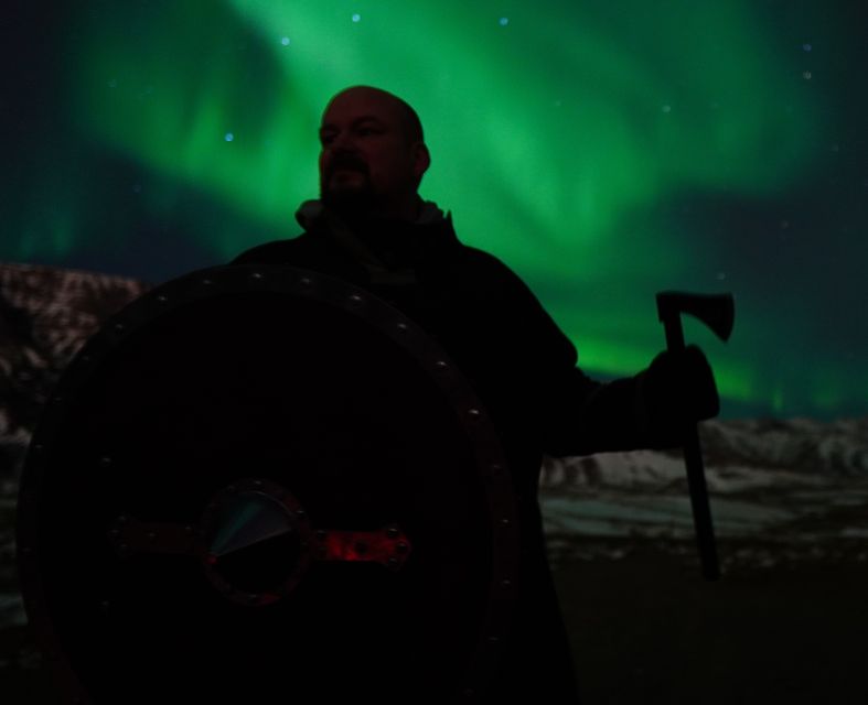 Reykjavik: Northern Lights Tour w/Pro Photos - Small Group - The secret stop and the real Aurora chase