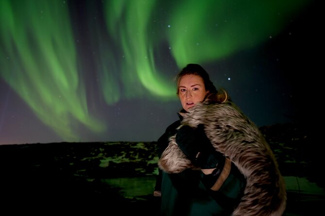 Reykjavik Northern Lights Tour with Pro Aurora Photos Small Group - Why the guide may move you again