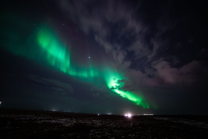 Reykjavik Northern Lights Tour with Professional Photographer - The guide makes a big difference