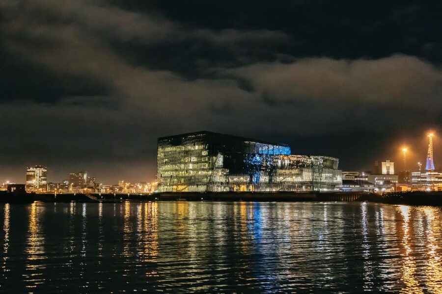 Reykjavik: Northern Lights Yacht Tour - Who should choose this yacht cruise?