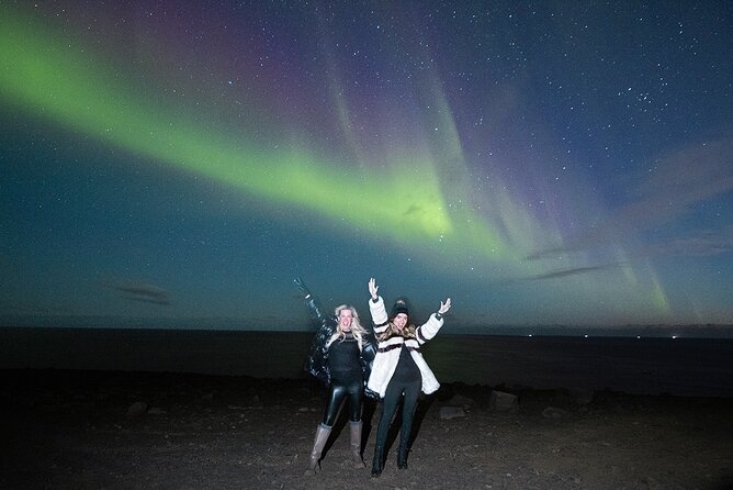 Reykjavik Private Northern Lights Tour with Pro Photographer - Hot chocolate, stars, and the waiting game
