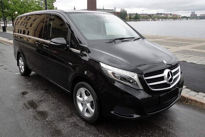 Reykjavik-Private Transfer to/from Keflavík Airport - What the 4.2 rating tells you